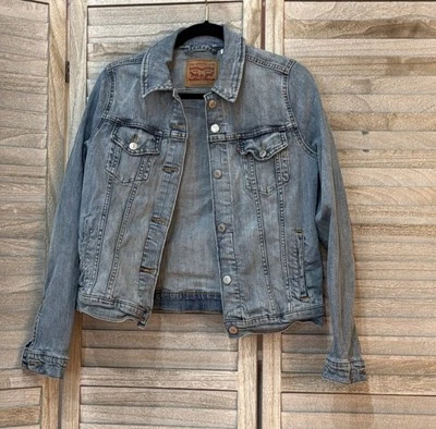 Chaqueta vaquera para mujer Levi abotonada talla grande ¡excelente estado usada! Foto 1 de 4