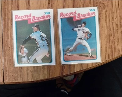 Orel Hershiser, Doug Jones 1989 Topps Baseball , "88" Record Breakers 2 Card Lot - Image 1 of 4