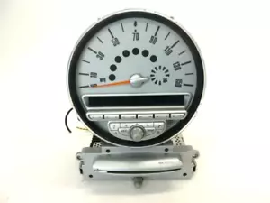 2007 - 2010 Mini Cooper R56 OEM Mini Boost Speedometer and Media USB AM FM Radio - Foto 1 di 9