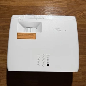 Optoma ultrakompakter DLP-Projektor DAZHHUZST 4K/HDR kompatibel, FÜR ERSATZTEILE WIE BESEHEN! - Bild 1 von 9