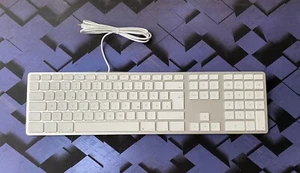 Matias Aluminium Tastatur QWERTZ Deutsch – Kabelgebunden – Silber – inkl. USB-C - Bild 1 von 8