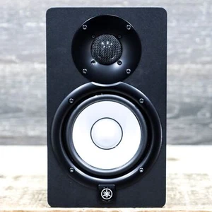 Yamaha HS5 Powered Studio Monitor 2-Way Bi-Amp 5" Studio Monitor (Single) w/Box - Picture 1 of 16