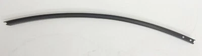 Guía de ventana delantera izquierda convertible Porsche 944 S2 y 968 94153150610 Foto 1 de 3