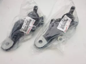 OEM Toyota Tundra 00-02 Sequoia 01-02 Front Lower Ball Joint RH LH Set Genuine* - Picture 1 of 1