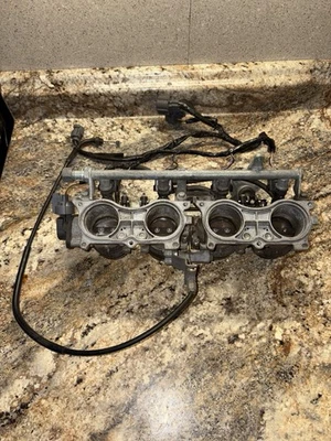 Honda CBR 600 F4i 2002 carrocería del acelerador botas inyectores arnés 01 02 03 04 Foto 1 de 4