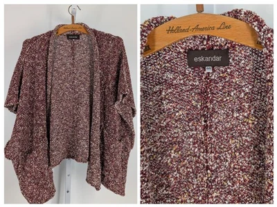 Eskandar Scotland Loomed Knit Crimson Boucle Soft Poncho Knit Cardigan OS - Imagem 1 de 4