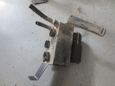 2016 久保田 RTV X1140 二手原始设备制造商加热器盒 Assy - 零件 — 第 1/4 张图片