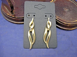 Pair of woman's goldtone earrings - Dangle style for pierced ears - 2" long - Picture 1 of 3