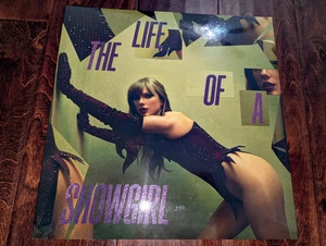 Taylor Swift The Life of a Showgirl Vinyl Record Shiny Bug Violet IN HAND - Foto 1 di 6