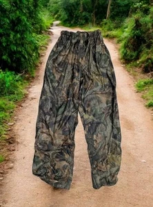 Stearns Mad Dog Gear Camo Mesh Lined Water Resistant Pants Men's Size Large - Picture 1 of 11
