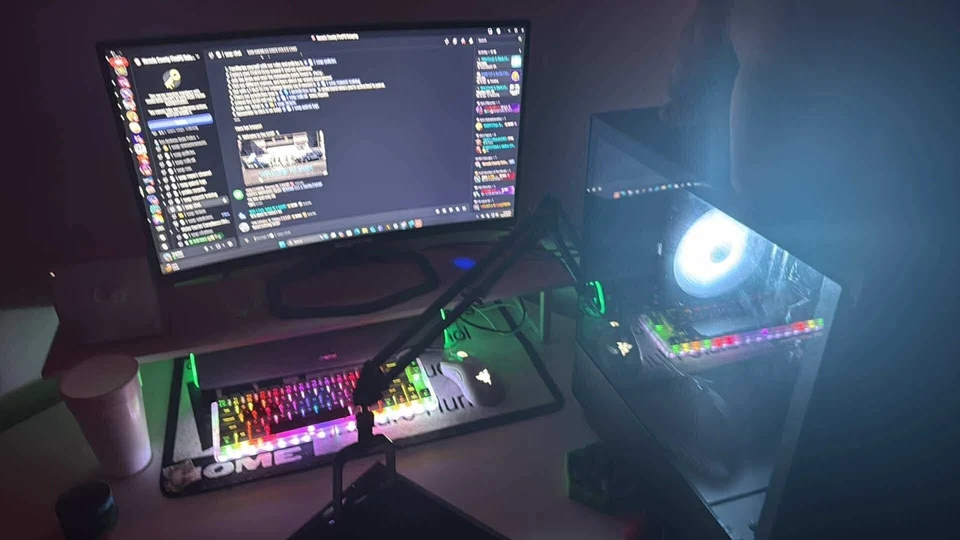 pc gaming nzxt y configuración completa Foto 1 de 1