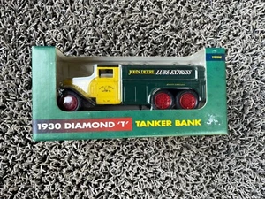 Ertl JOHN DEERE 1930 Diamond T Tanker Truck Bank #5757-10DO NEW - Picture 1 of 1