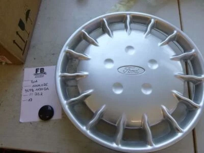 Tapacubos Ford Escort 1997-2001 Fiesta 1995-2002 1* 14 pulgadas Foto 1 de 4