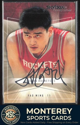 Skybox Autographics #35 Houston Rockets Yao Ming 2004-05 Foto 1 de 2