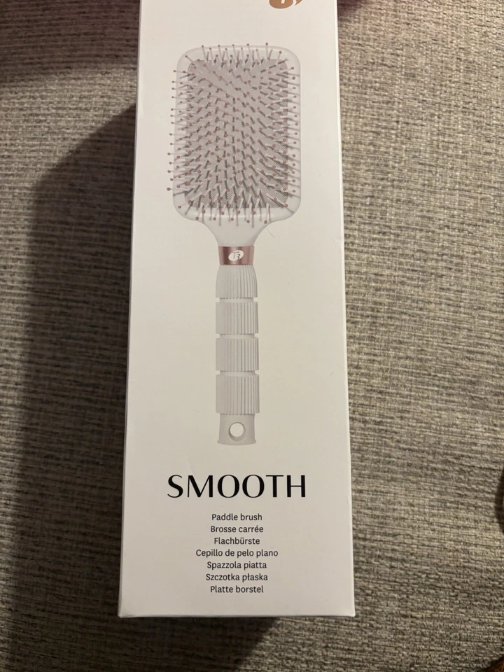 T3 Smooth Paddle Brush -New In Box- - Image 1 of 1