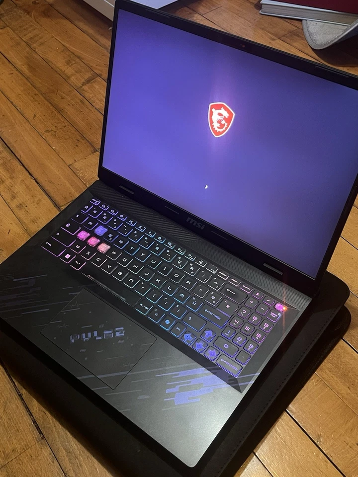 Pulse 16 AI C1VGKG - RTX 4070 - 32Go Ram - 1to SSD - Core Ultra 7 155H - AZERTY - Photo 1/4