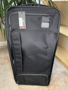 tall 4 wheeled duffel packing case