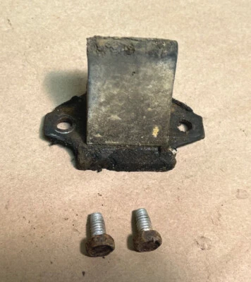 Parachoques de goma central trasero Ford Mustang 1964 1965 1966 1967 1968 y otros Foto 1 de 2