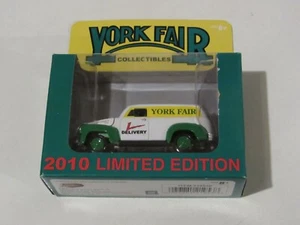 Johnny Lightning York Fair 2010 Delivery Truck Neu - Bild 1 von 2