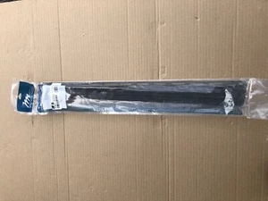 10 Pack - Middle Atlantic Part # LBP-1A Horizontal Cable "L Shape" Lacer Bar - Picture 1 of 2