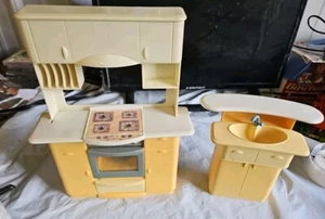1999 Mattel Barbie So Real So Now Kitchen Stove, Sink & Cabinet AT - Picture 1 of 6