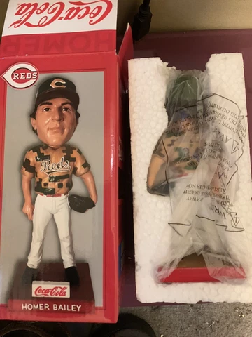 CINCINNATI REDS BOBBLEHEAD HOMER BAILEY NIB 2017 SGA Cover