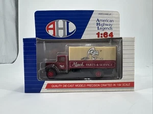 Hartoy American Highway Legends AHL Mack BM Mack Parts & Service 1:64 NIB - Picture 1 of 7