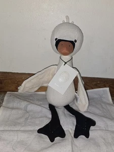 Peluche pupazzo Hazel Village Gertrude Swan in pensione - Foto 1 di 7