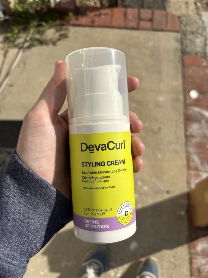 Crema de peinado definidor hidratante táctil, ralladura de cítricos, 5,1 fl. oz Foto 1 de 1