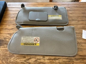 01-07 Mazda Tribute / Ford Escape Sun Visors Pair Gray Used - Picture 1 of 8