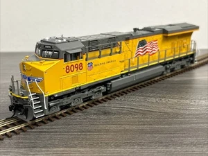 Broadway Limited HO #5488 GE ES44AC Locomotive UP #8098 w/DCC & Sound *Mint - Picture 1 of 15