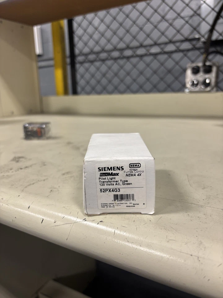 Siemens 52PE6D3A botão iluminado 24-28V AC/DC verde 1NO-1NC - Imagem 1 de 2