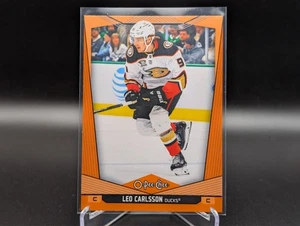2024-25 O-Pee-Chee LEO CARLSSON #418 Anaheim Ducks Orange /25 - Picture 1 of 2