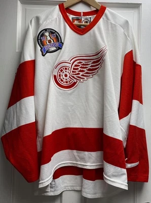 Vintage Nike NHL Detroit Red Wings White Jersey 97 Stanley Cup Finals XL MIC - Image 1 of 4