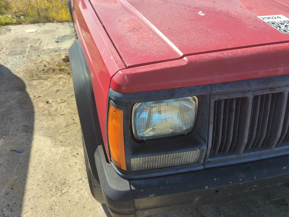 1984-1996 Jeep Cherokee Passenger Right Oem Head Light Headlight Lamp HO7SC - Image 1 of 1