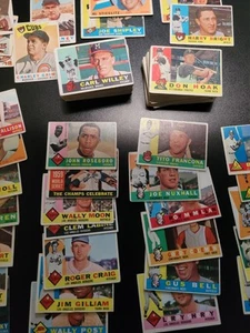 1960 Topps Baseball Cards - 160 Different - W/ Carl Willey and Don Hoak - Picture 1 of 7