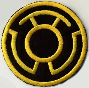 Parche variante estilo clásico de 5" Amarillo Lantern Corps sobre tela negra - plancha - Imagen 1 de 3