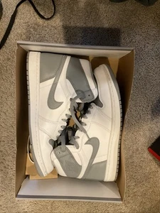 Size 10 - Jordan 1 Retro High OG Stealth - Picture 1 of 8