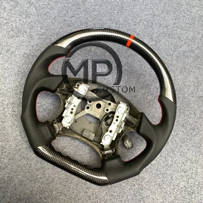 Volante de fibra de carbono a rayas rojas apto para Subaru Impreza WRX 2002 2003 2004 Foto 1 de 4