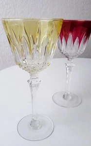 Juego de 2 copas de vino años 50 cristal de plomo con revestimiento colorido amarillo rojo - Imagen 1 de 8