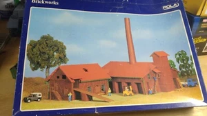 HO POLA BRICKWORKS FACTORY# 11805 - Picture 1 of 4