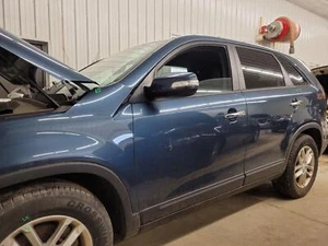 2014 KIA SORENTO DRIVER LEFT FRONT DOOR ASSY POWER LOCK WAVE BLUE PAINT CODE USB - Picture 1 of 5