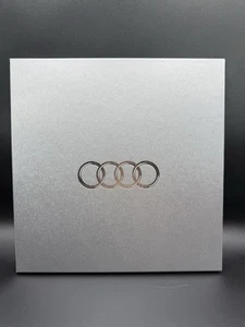 2000 Audi Sharing a Singular Vision Hard Cover Brochure - Bild 1 von 6