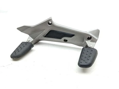 13 BMW K1600 GTL reposapiés derecho conductor pasajero clavija 46717728224 B Foto 1 de 4