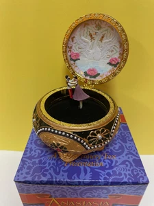 San Francisco Music Box Company Anastasia Alexandra and Nicholas Hinged Trinket - Picture 1 of 12