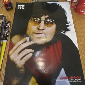 John Lennon - Doppelseitiges Poster Center Gold aus N.M.E Magazin 1961/1971 - Bild 1 von 2