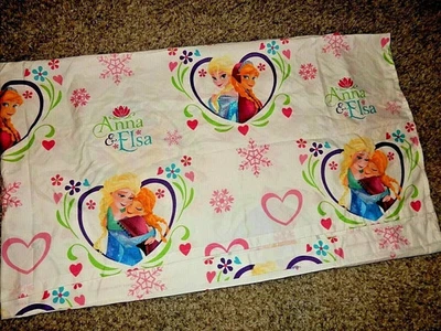 9F Disney FROZEN Floral Heart Full/Double Microfiber Flat Bed Sheet {Fabric} - Image 1 of 2