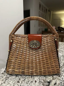 Bolso de mano de mimbre accesorios olímpicos  - Imagen 1 de 7