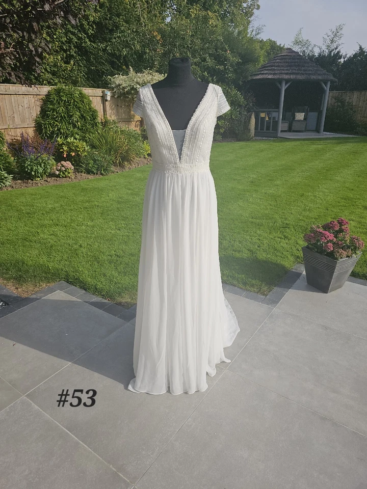 Fit & Flare /a-line wedding Bridal dress size 10 Ex Sample Sale Reduced  - Image 1 of 4