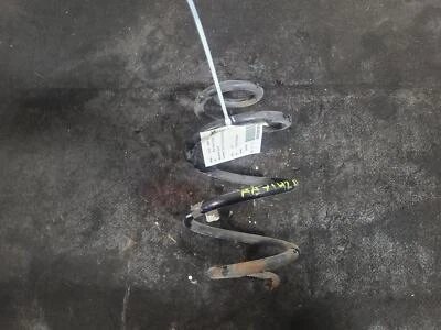 Muelle helicoidal trasero usado se adapta a: Nissan Sentra 2017 trasero grado A Foto 1 de 4